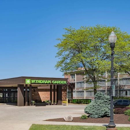 Wyndham Garden Kenosha Harborside Hotel Exterior foto