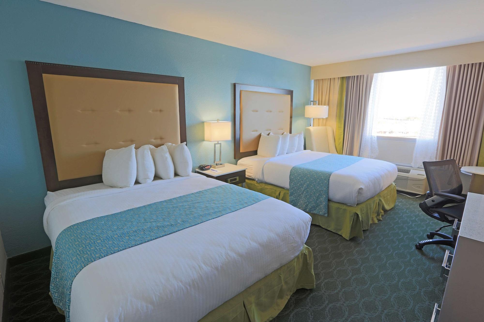 Wyndham Garden Kenosha Harborside Hotel Exterior foto