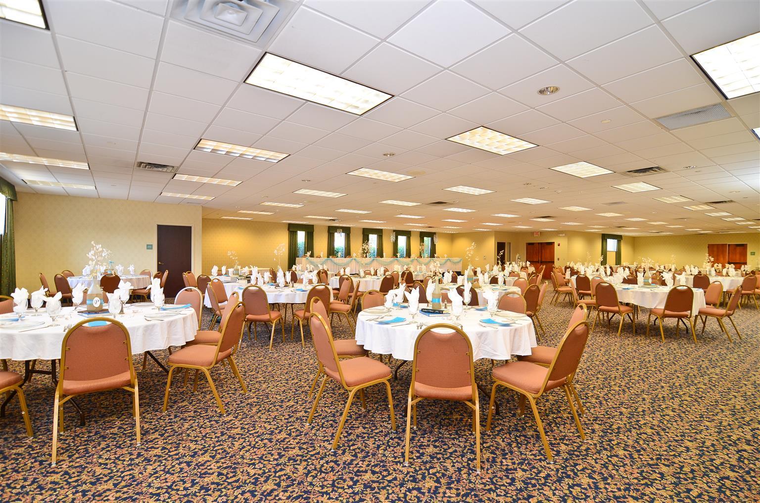 Wyndham Garden Kenosha Harborside Hotel Restaurante foto