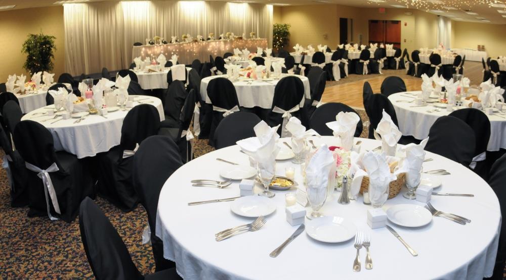 Wyndham Garden Kenosha Harborside Hotel Restaurante foto