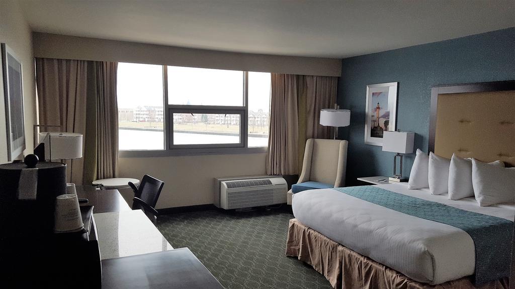 Wyndham Garden Kenosha Harborside Hotel Exterior foto